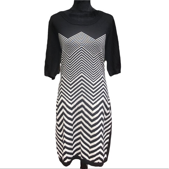 Allison Brittney Dresses & Skirts - Allison Britney Geometric Chevron Bodycon Dress size Large